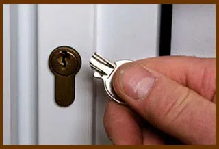 Houston Key And Locksmith Houston, TX 281-670-2362 - 14-60-broken-key